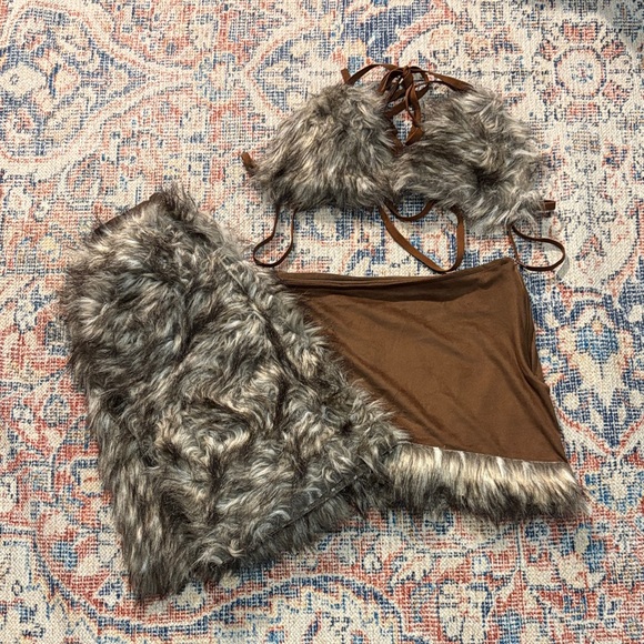 Leg Avenue Cave Babe Costume SZ S NWT - Picture 3 of 5